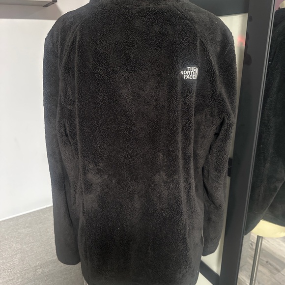 The North Face Charcoal Fleece Pullover - Picture 2 of 3